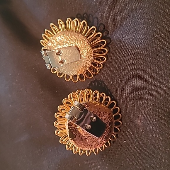 Fashion Jewelry - Picture 3 of 3